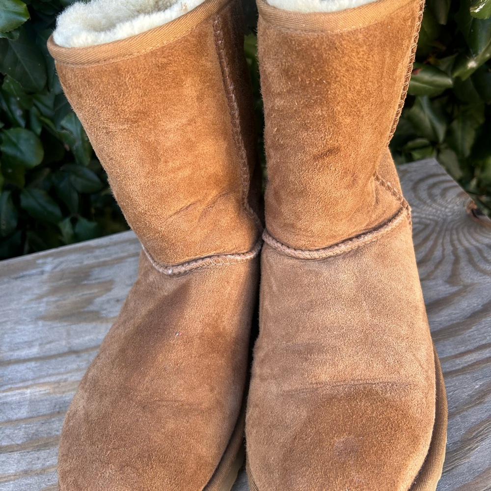 Womens Ugg Boots Size 7